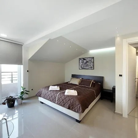 Agent Lux Guest house Jagodina