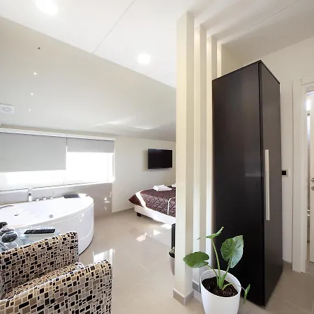 Penzion Agent Lux 4*